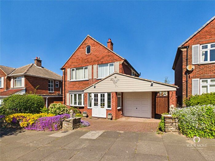 3 Bedroom Detached House For Sale In Valley Drive, Low Fell, Gateshead, NE9