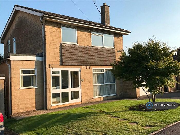 3 Bedroom Detached House To Rent In Cambridge Way, Stroud, GL6