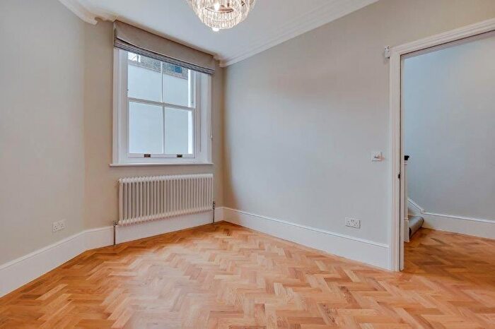 4 Bedroom Terraced House To Rent In Dorset Street, Marylebone, London, W1U
