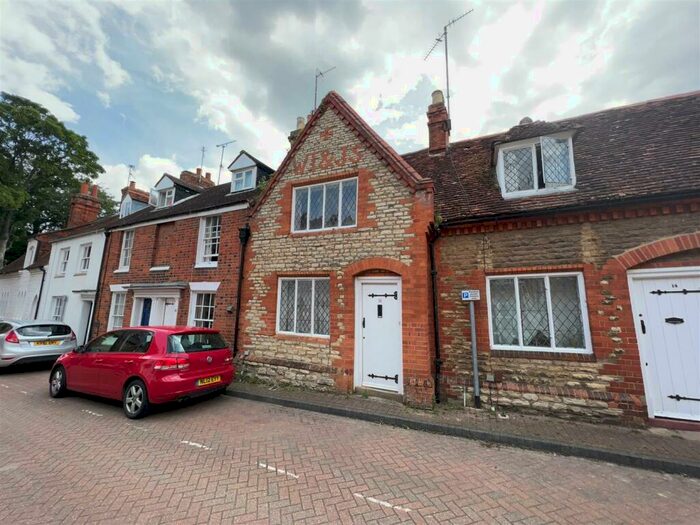 2 Bedroom Terraced House To Rent In New Street, Stony Stratford, Milton Keynes, MK11
