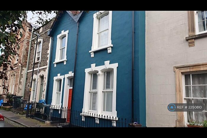2 Bedroom Flat To Rent In Cobourg Road, Bristol, BS6