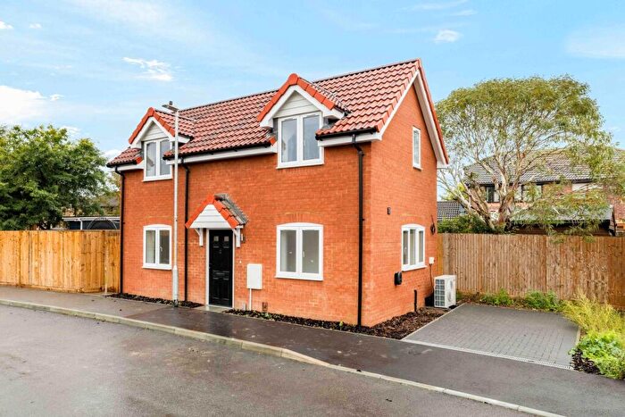 2 Bedroom Detached House For Sale In Hagger Drive, Hawkinge, CT18