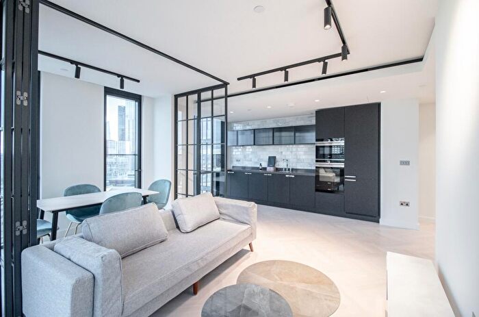 2 Bedroom Apartment To Rent In Sun Street, London, EC2A