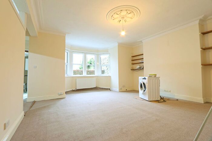 1 Bedroom Flat To Rent In Basement Flat, Sydenham Road, Cotham, Bristol, BS6