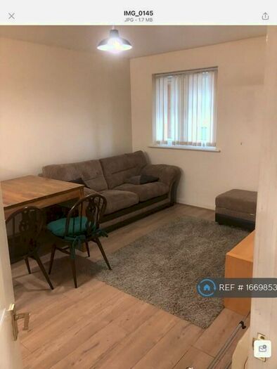 2 Bedroom Flat To Rent In Dean House, Bishop's Stortford, CM23