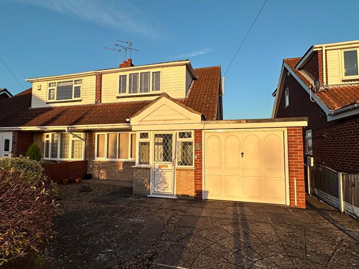 3 Bedroom House To Rent In Clifton Drive, Sprotbrough, DN5