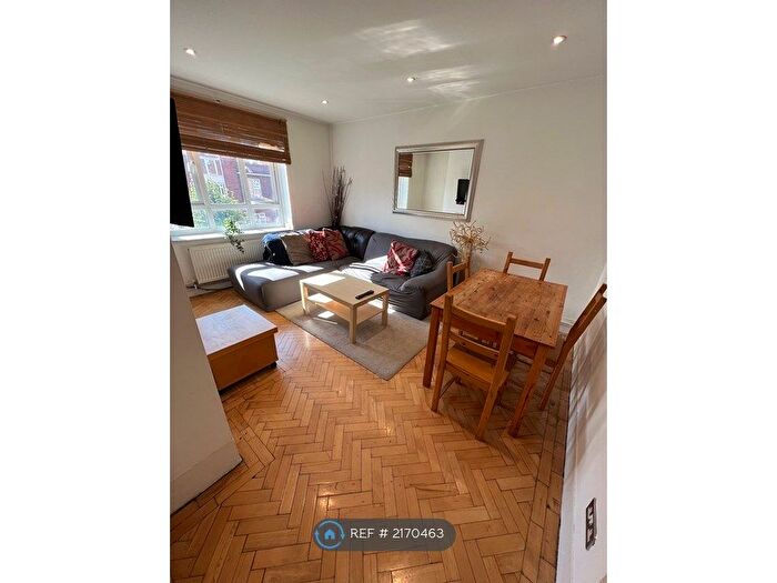 2 Bedroom Flat To Rent In Nelsons Row, London, SW4