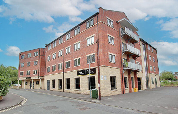 2 Bedroom Flat To Rent In Court Street, Trowbridge, BA14