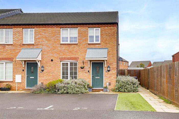 2 Bedroom End Of Terrace House For Sale In Robinson Close, Edwalton, Nottinghamshire, NG12