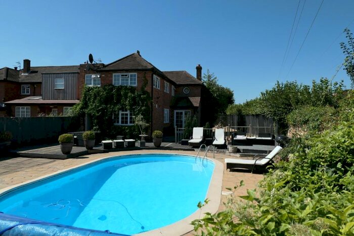 4 Bedroom End Of Terrace House For Sale In Orchard Cottages, Bottle Lane, Littlewick Green, Maidenhead, Berkshire, SL6