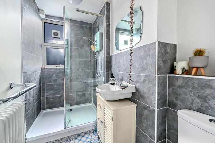 1 Bedroom Flat For Sale In Lancaster Road, Brighton, BN1