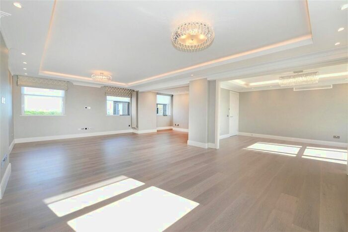 5 Bedroom Flat To Rent In St. Johns Wood Park, London, NW8