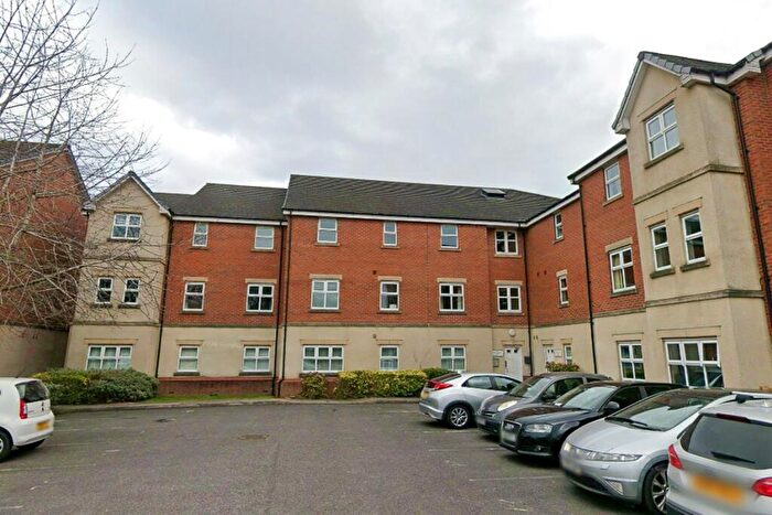 2 Bedroom Apartment To Rent In Apartment New Belvadere Close, Streford, M32