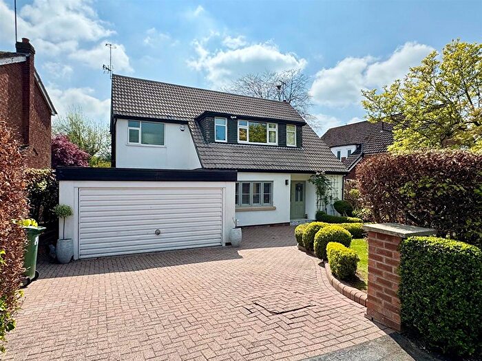 4 Bedroom Detached House For Sale In Gaddum Road, Bowdon, WA14