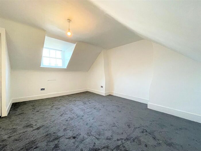 3 Bedroom Flat To Rent In Waterloo Street, Hove, BN3