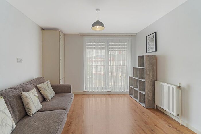 2 Bedroom Flat For Sale In / Harewood Road, Edinburgh, EH16