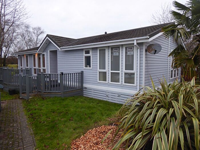 2 Bedroom Mobile/park Home For Sale In Juniper Country Park, Westfield Lane, Westfield, Hastings, TN35