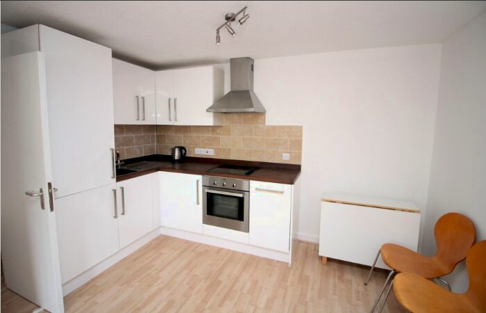2 Bedroom Flat To Rent In Station Parade, Virginia Water, GU25