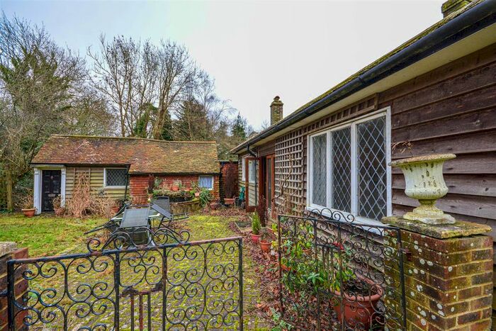 3 Bedroom Property For Sale In Catsfield, Battle, TN33