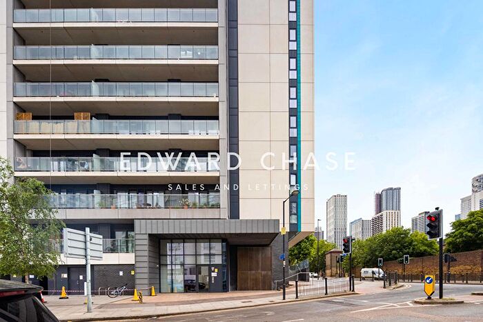 3 Bedroom Flat For Sale In Horizons Tower, Yabsley Street, London, E14