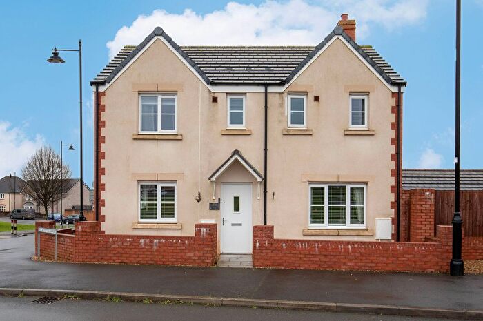 3 Bedroom Detached House For Sale In Ffordd Y Cigfran, Coity, Bridgend, CF35