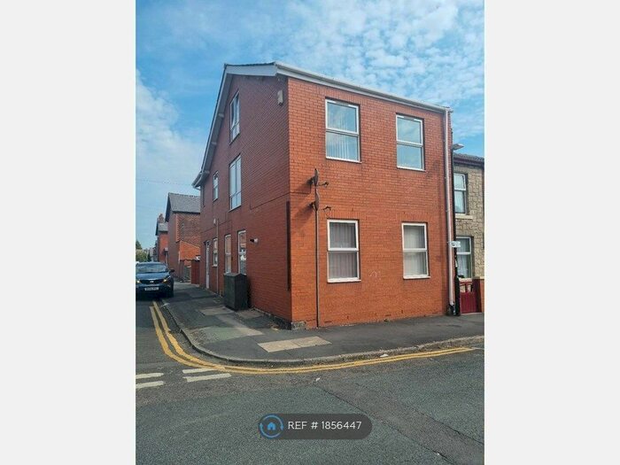 2 Bedroom Flat To Rent In Carrington Road, Chorley, PR7