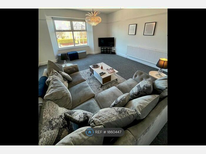 2 Bedroom Flat To Rent In Market Street, Hoylake, CH47