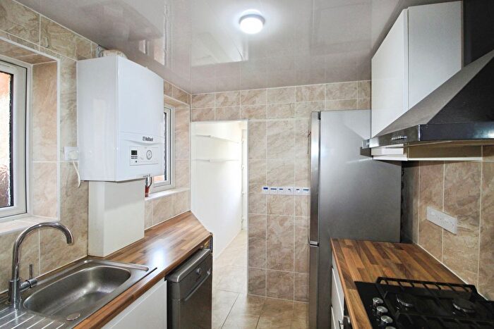 1 Bedroom Maisonette To Rent In Honeypot Lane, Stanmore, HA7