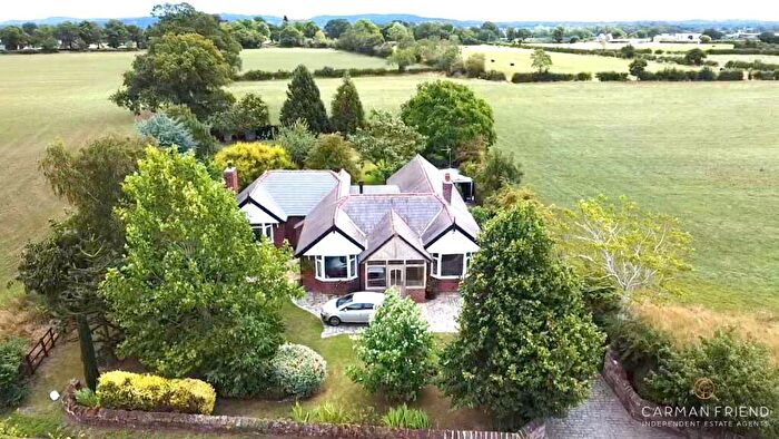 3 Bedroom Detached Bungalow For Sale In Chester Road, Churton, CH3