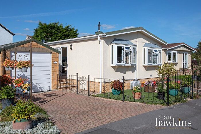 2 Bedroom Park Home For Sale In Church Park, Bradenstoke, Chippenham, SN15