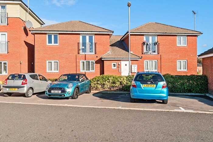 1 Bedroom Flat For Sale In Cambrai Close, Portsmouth, PO3