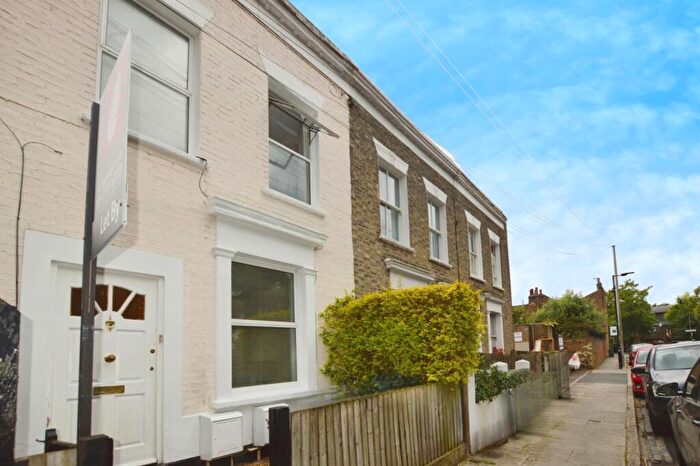 1 Bedroom Flat To Rent In Ellery Street Peckham, SE15