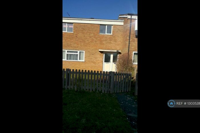 3 Bedroom Terraced House To Rent In Ripon Road, Stevenage, SG1