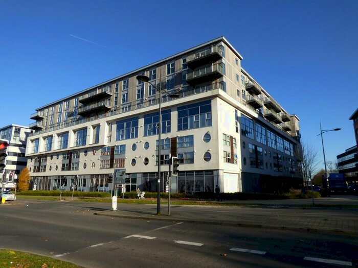 1 Bedroom Apartment To Rent In Paramount, Beckhampton Street, SN1