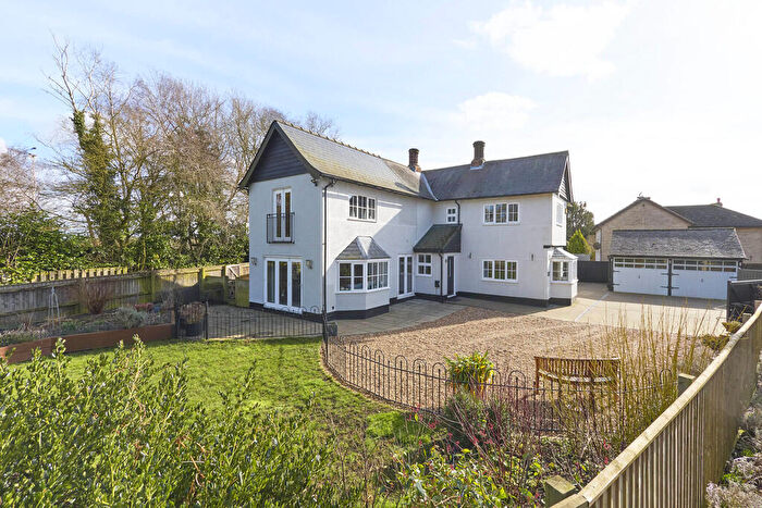 4 Bedroom Detached House For Sale In Saxon Street, Cambridgeshire, CB8