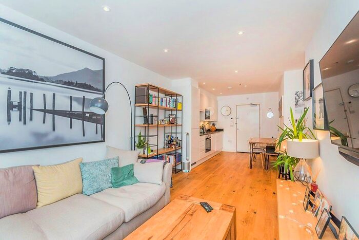 1 Bedroom Flat To Rent In Green Dragon House, - High Street, Croydon, CR0