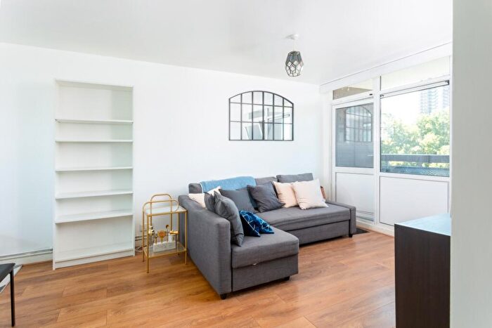2 Bedroom Apartment To Rent In Cannon Street Road London, E1