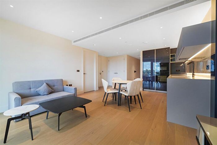 1 Bedroom Flat To Rent In Reflection Apartment, White City Living, London, W12