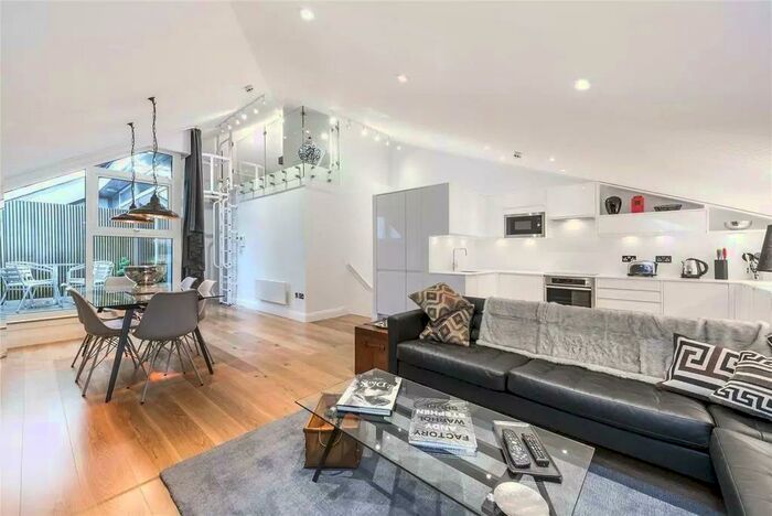 4 Bedroom Apartment To Rent In Western Gateway, Royal Docks, London, E16