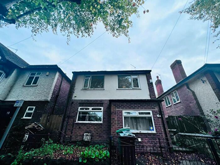 6 Bedroom House To Rent In Rolleston Drive, Nottingham, NG7