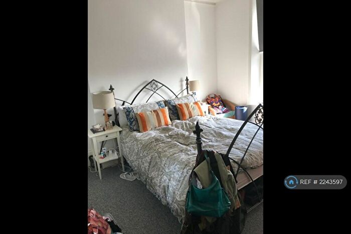 2 Bedroom Flat To Rent In Crystal Palace, London, SE20