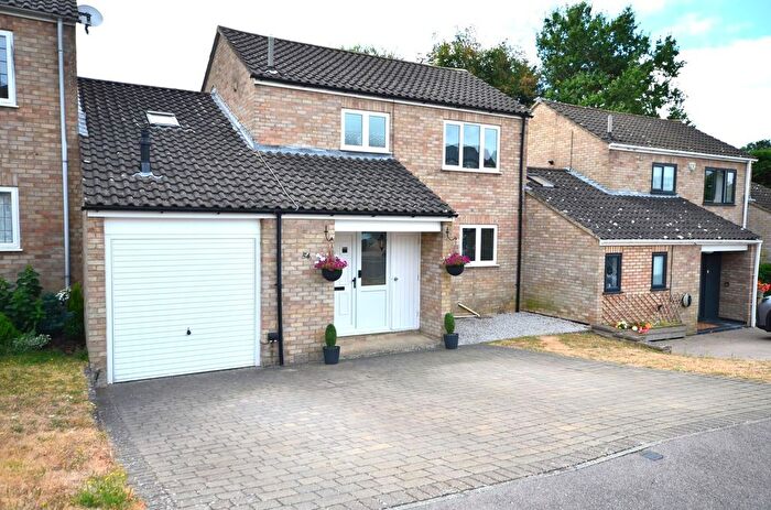 4 Bedroom Detached House For Sale In Verran Road, Camberley, GU15