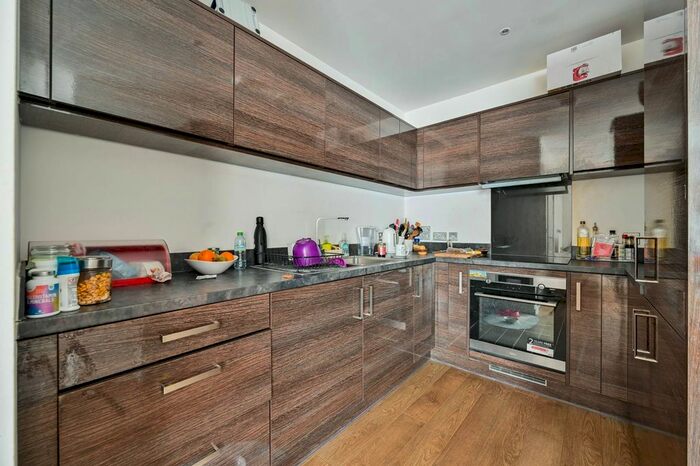 2 Bedroom Flat To Rent In Harris Street, Camberwell, London, SE5