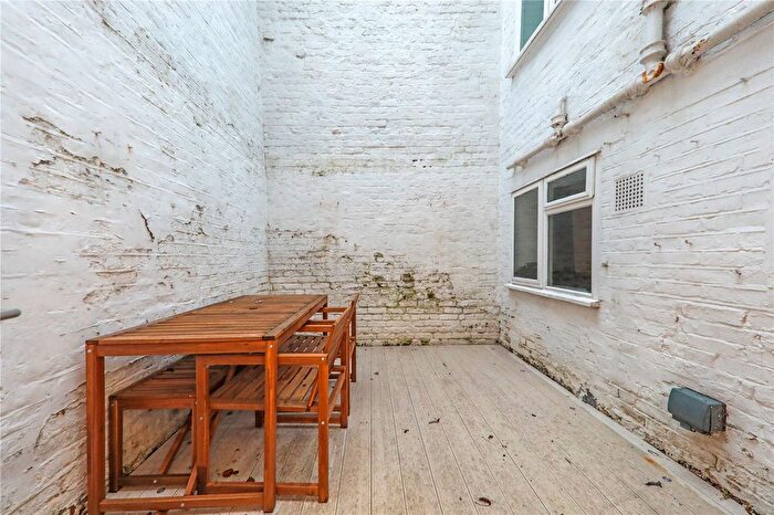 2 Bedroom Flat For Sale In Gloucester Place, Marylebone, London, NW1