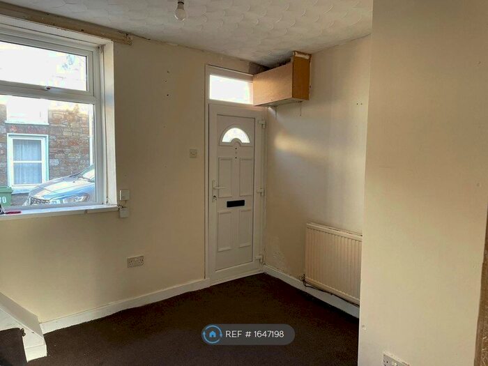 2 Bedroom Terraced House To Rent In Bell Street, Aberdare, CF44