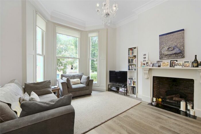 2 Bedroom Flat To Rent In Elsham Road, London, W14
