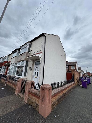 2 Bedroom House For Sale In Lindale Road, L7