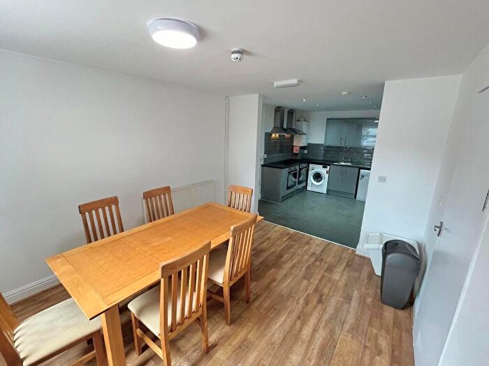 6 Bedroom Detached House To Rent In Letty Street, Cardiff(City), CF24