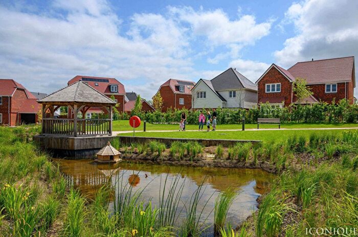 3 Bedroom Semi-Detached House For Sale In Paddock Wood, Kent, TN12