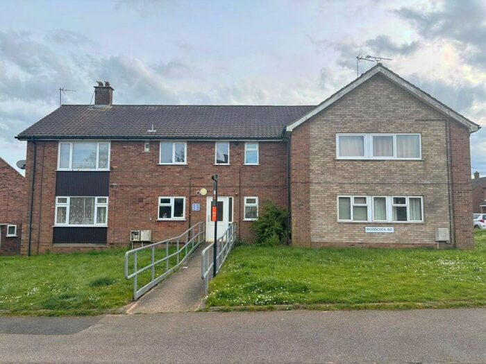 2 Bedroom Flat To Rent In Woodcock Road, Ipswich, IP2